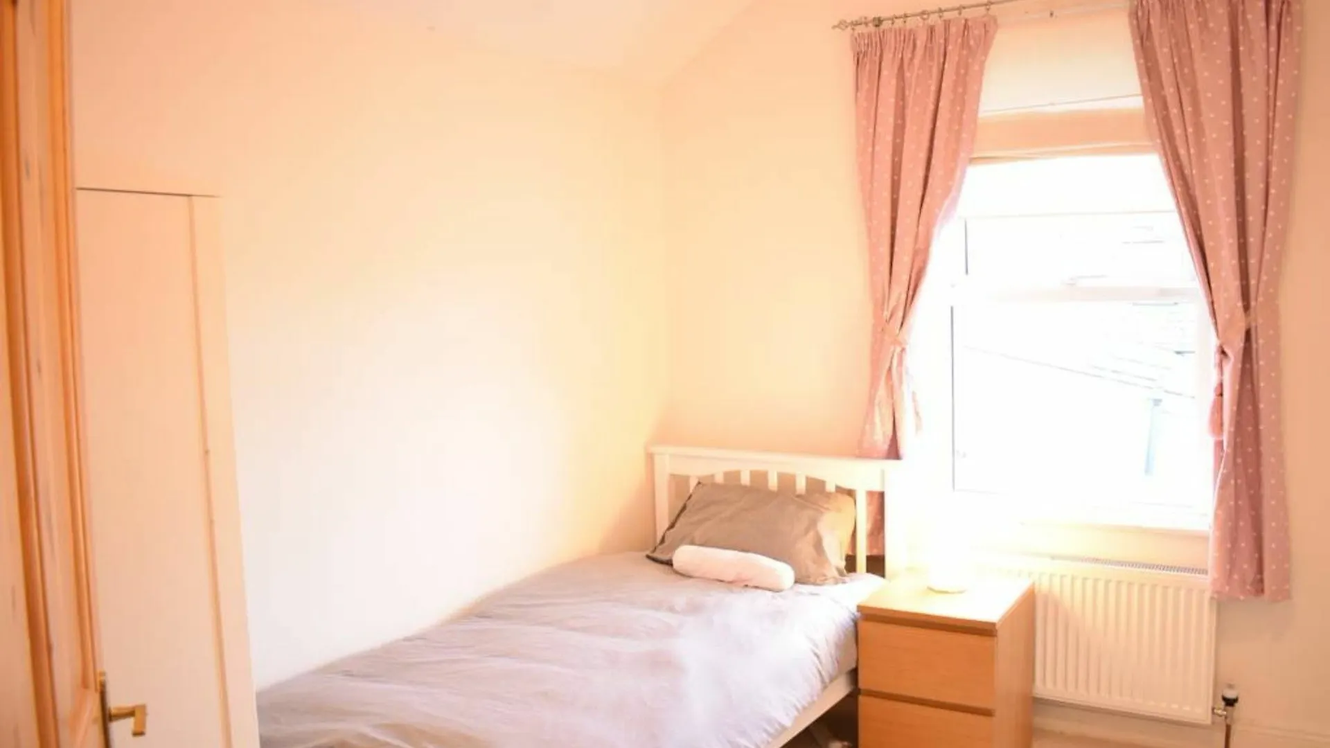 5 Bedroom House In Drumcondra Sleeps 10 Dublin 0*,